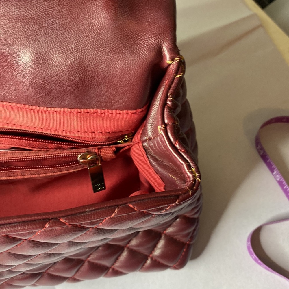 Vintage chanel CoCo medium burgundy purse - Picture 14 of 16